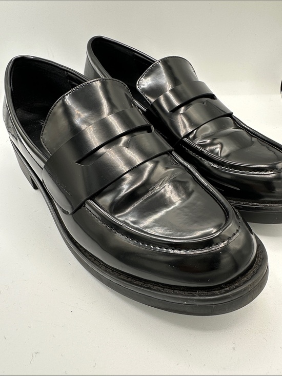 Madden Girl Shoes - Madden Girl black Cecilly penny loafers, size 7M